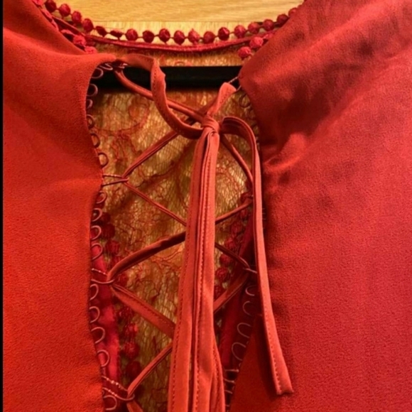 Nicholas Lace-Trim Crepe Short-Sleeve Dress - Picture 8 of 14